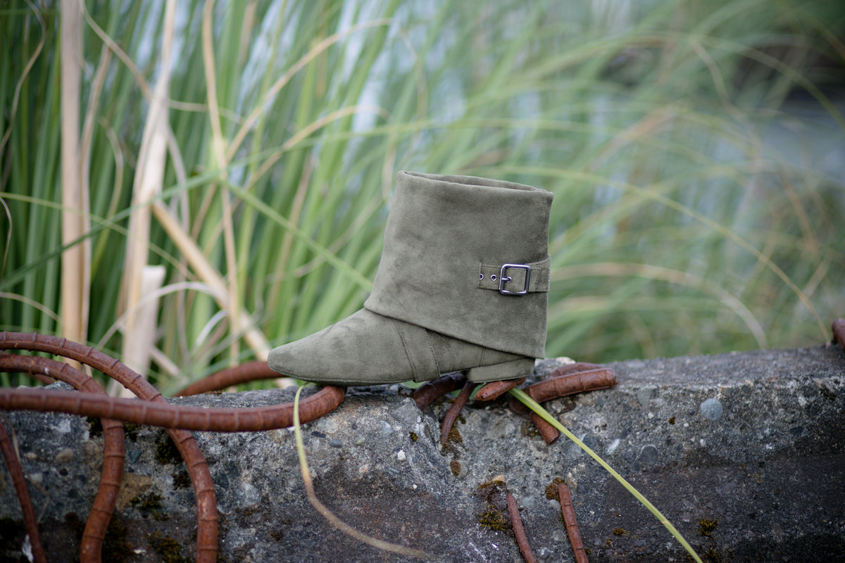 Aurora Dance Boots Dark Green – MarineLauren